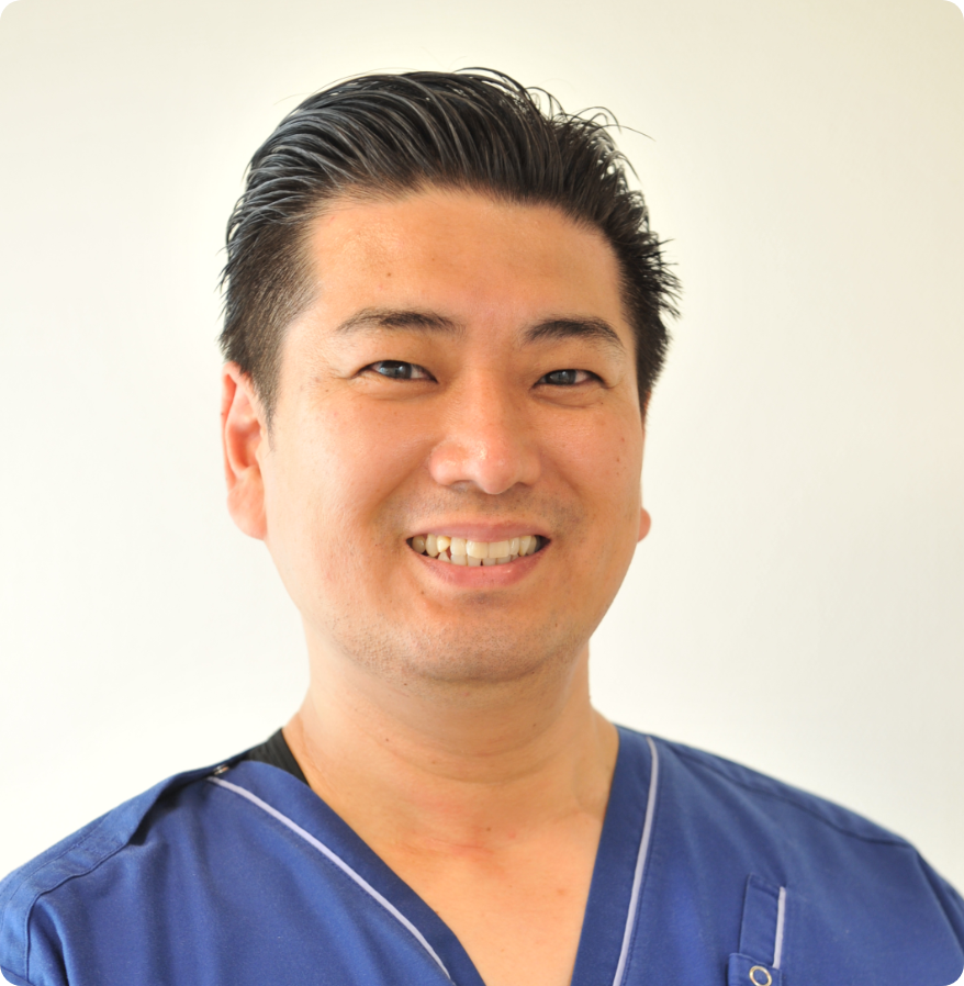 院長 山内 健司 KENJI YAMAUCHI